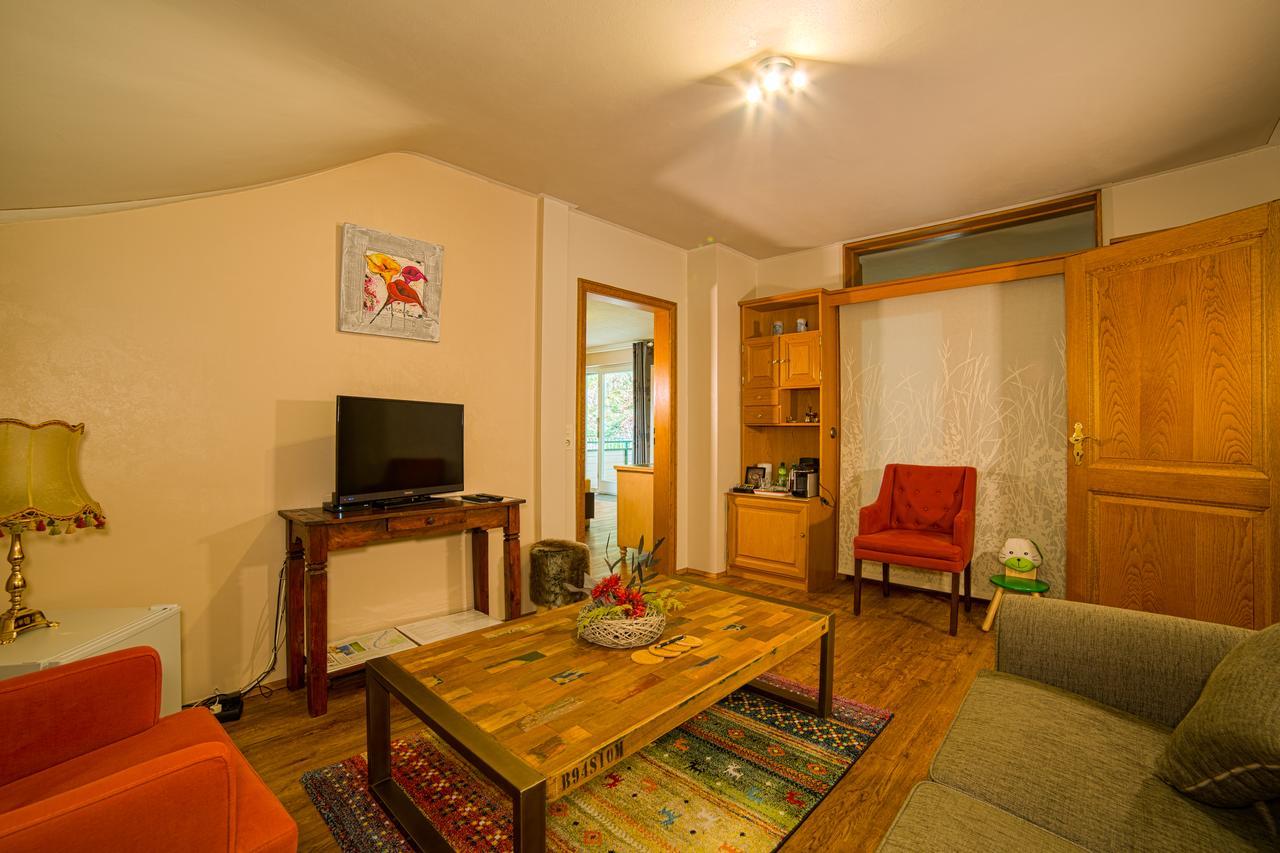 Eleganza Monschau Hotel Bagian luar foto